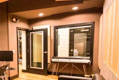 Porta com Isolamento Acústico